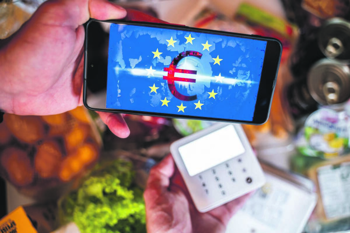 Apibrėžimas: skaitmeninis euras būtų ECB leidžiama mokėjimo priemonė, papildanti, o ne pakeičianti grynuosius pinigus.