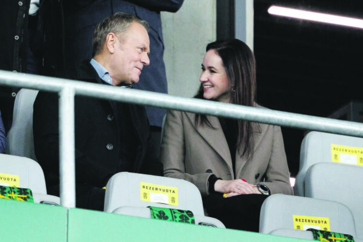 Sėkmė: kultinėse nuotraukose su Lenkijos ministru pirmininku Donaldu Tusku Kaune žaidžiant Lietuvos ir Lenkijos vyrų futbolo rinktinėms matėme tokią premjerę, kokia ji buvo iš pradžių.