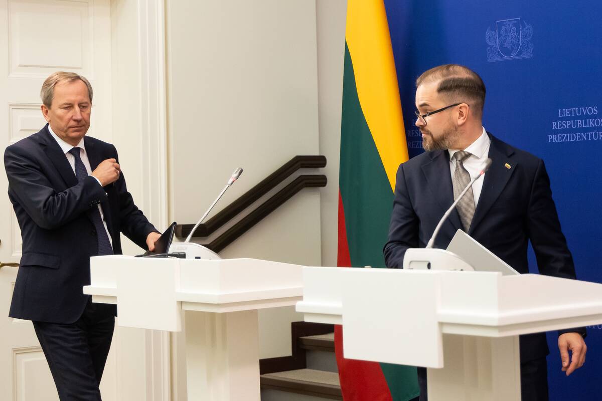 Prezidento patarėjas ragina neeksperimentuoti