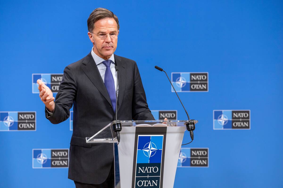 Rutte: Rusija kiekvieną mėnesį netenka 20 tūkstančių karių