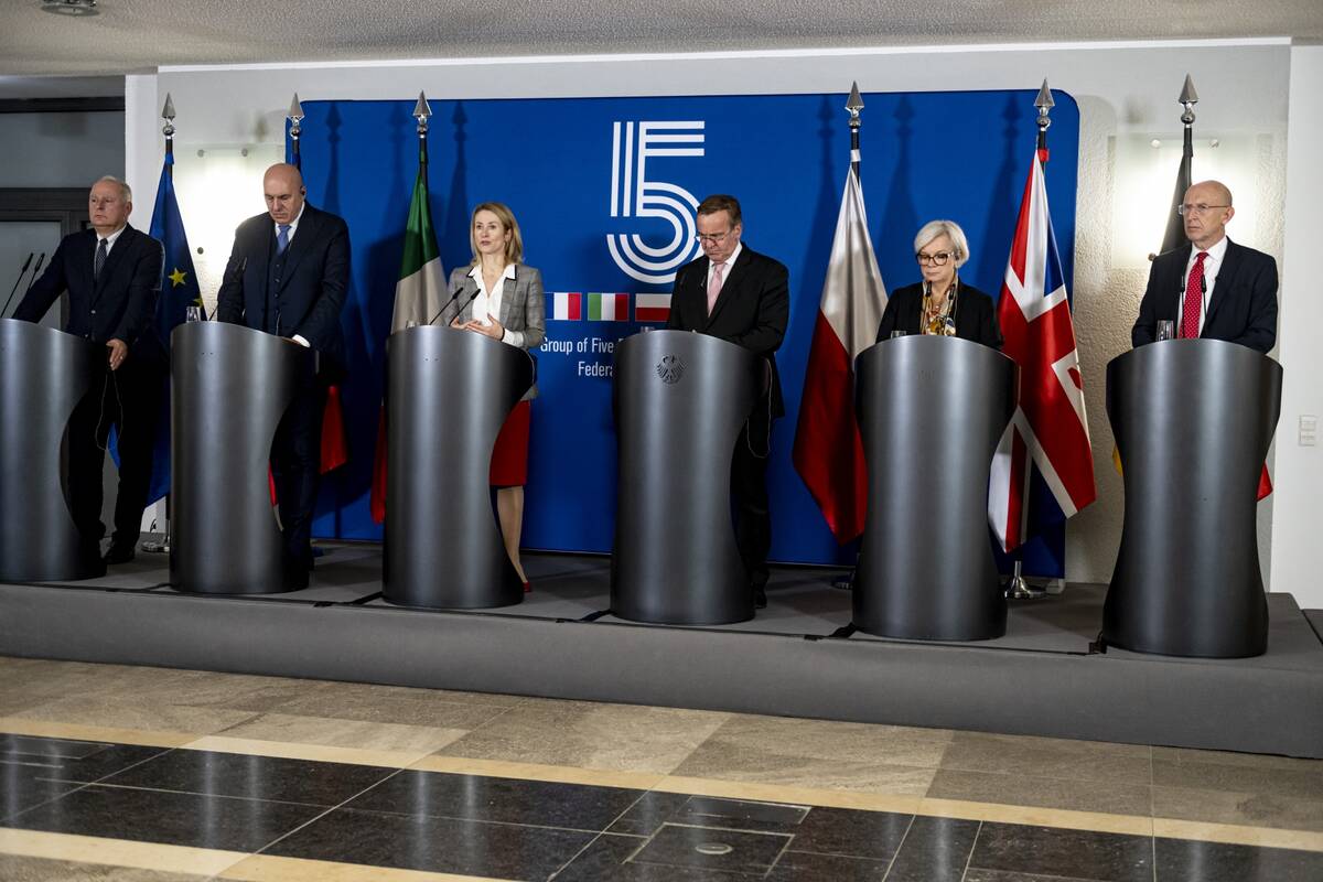 Penkios didžiosios Europos NATO valstybės žada kovoti su hibridinėmis grėsmėmis