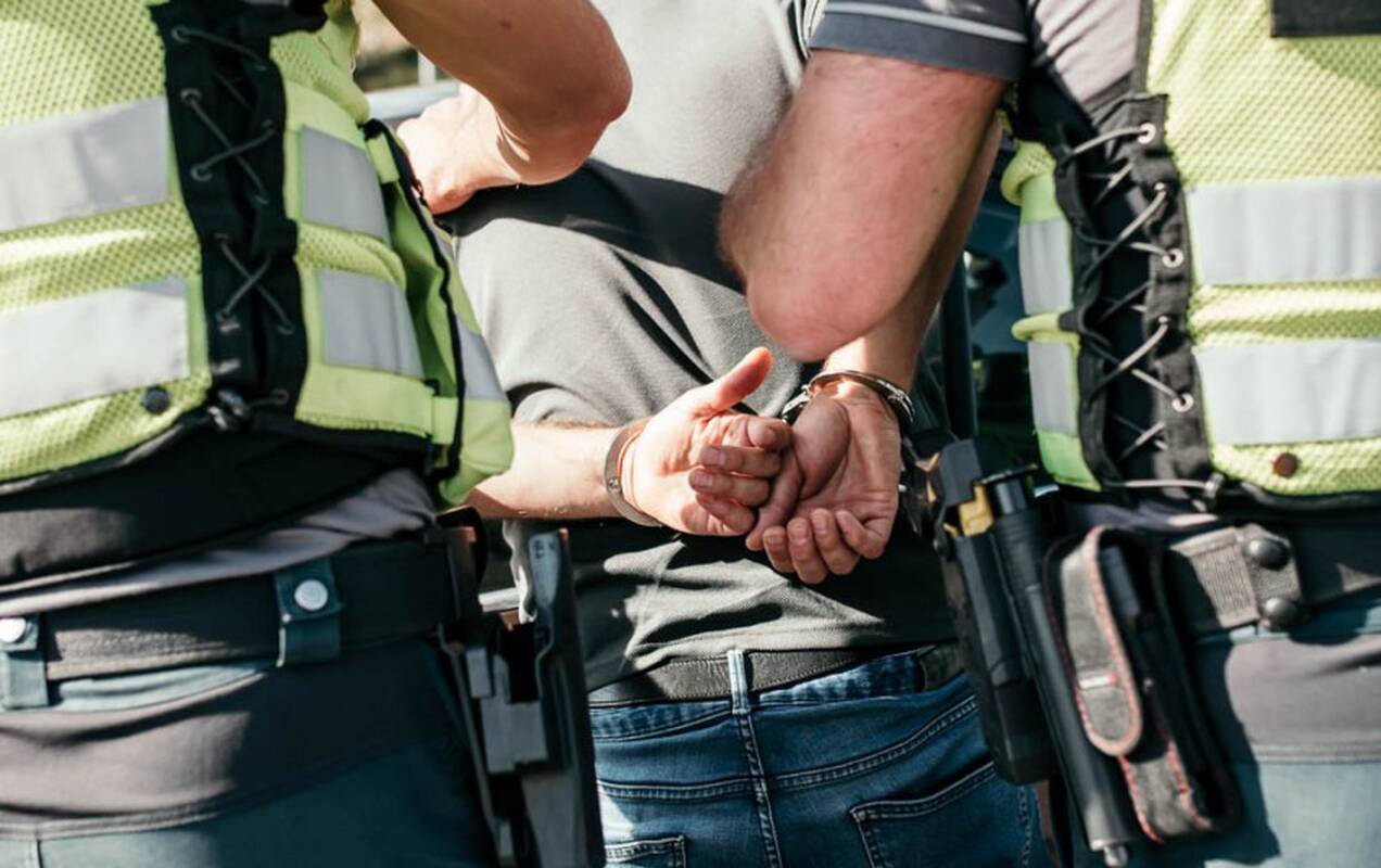 Kauno policijos eksperimentas veikia: kėdainiškio sąskaitą ištuštinę sukčiai sučiupti Vilniuje