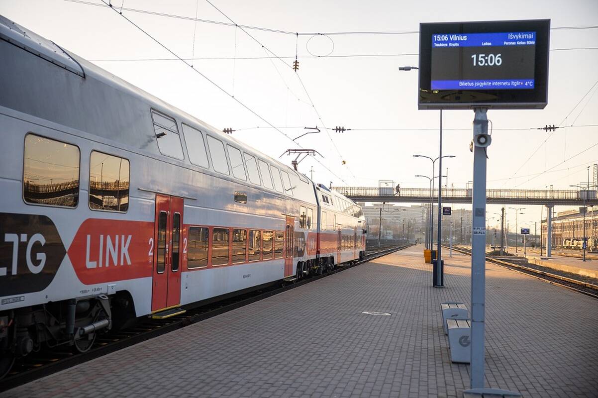 Traukiniautojams – atnaujinti tvarkaraščiai