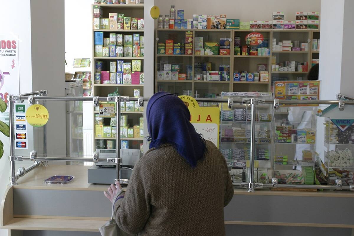 Viceministras: pernai gyventojai išleido 1,5 mlrd. eurų vaistinėse – užsiimama savigyda?