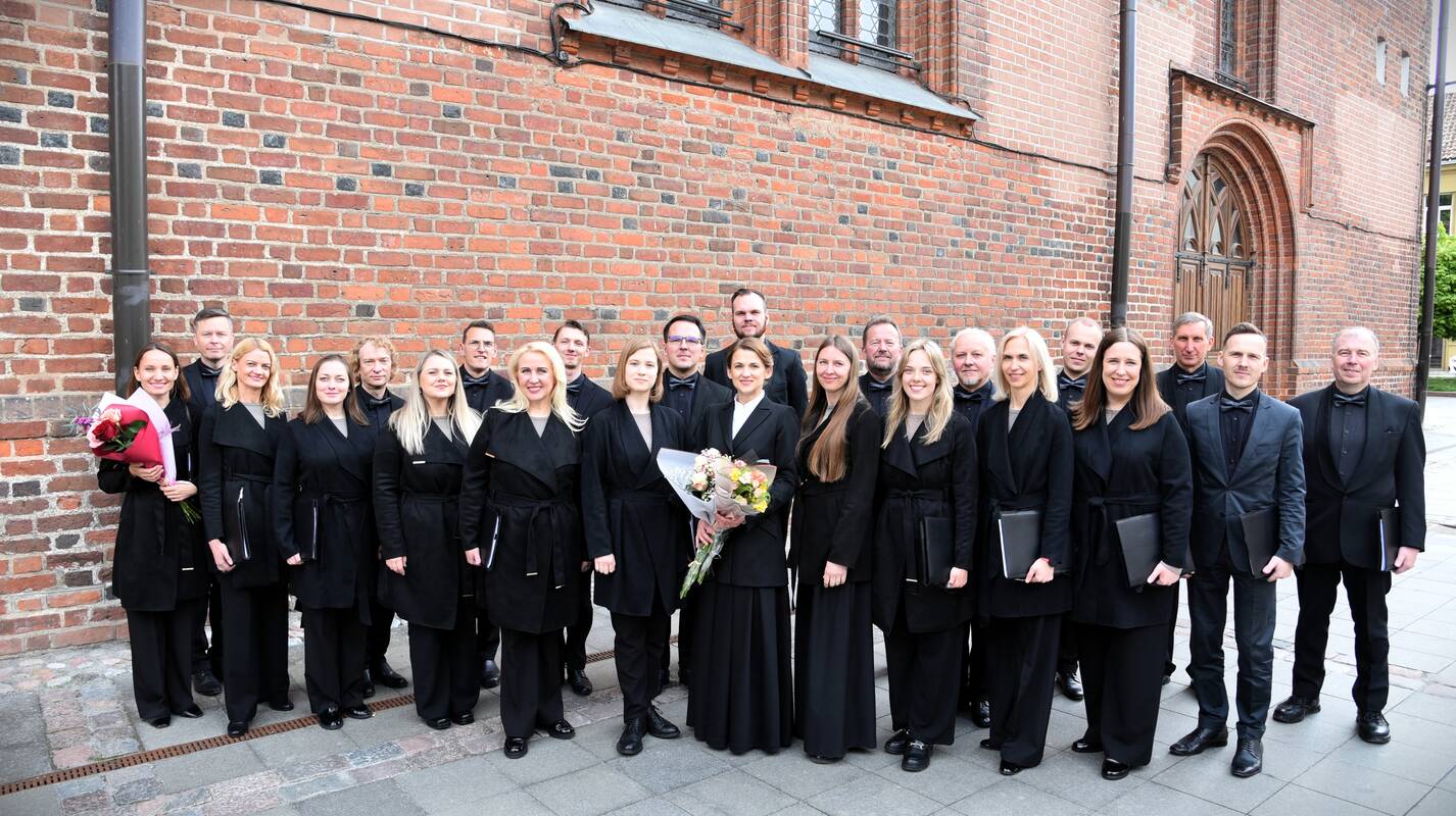 Koncertuos: vakaro programoje – choro „Veritas“ atliekami įvairių kompozitorių vokaliniai kūriniai.