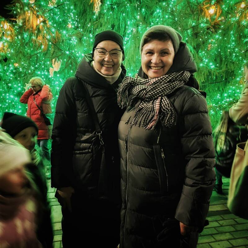 Varėnoje įžiebta Kalėdų eglė