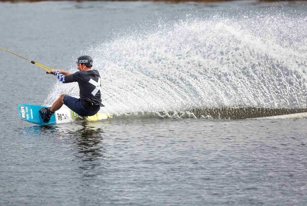 Situacija Elektrėnuose: vandenlenčių parkas be leidimo, bet veikia