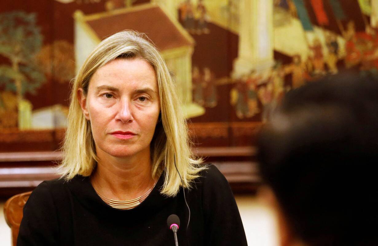 Korupcija įtariama buvusi ES diplomatijos vadovė Mogherini neigia savo kaltę