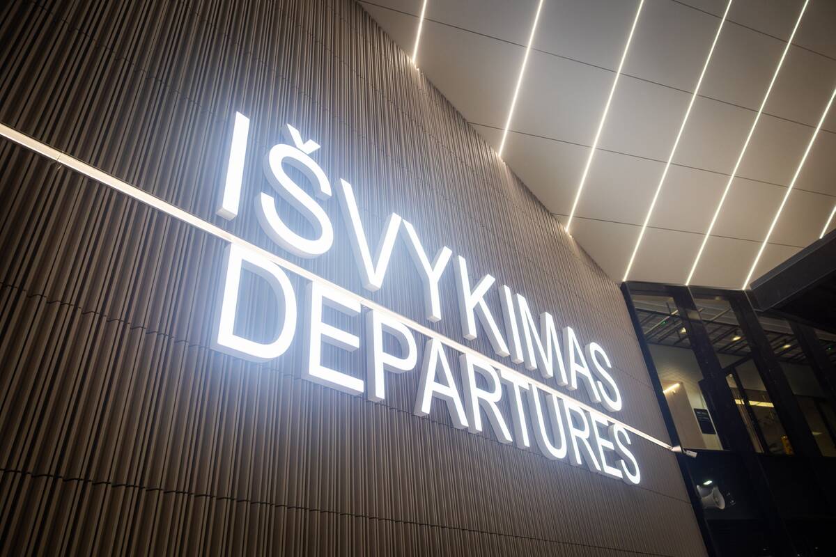 Įvardijo, kiek nuostolių Lietuvos oro uostai patyrė dėl kontrabandinių oro balionų