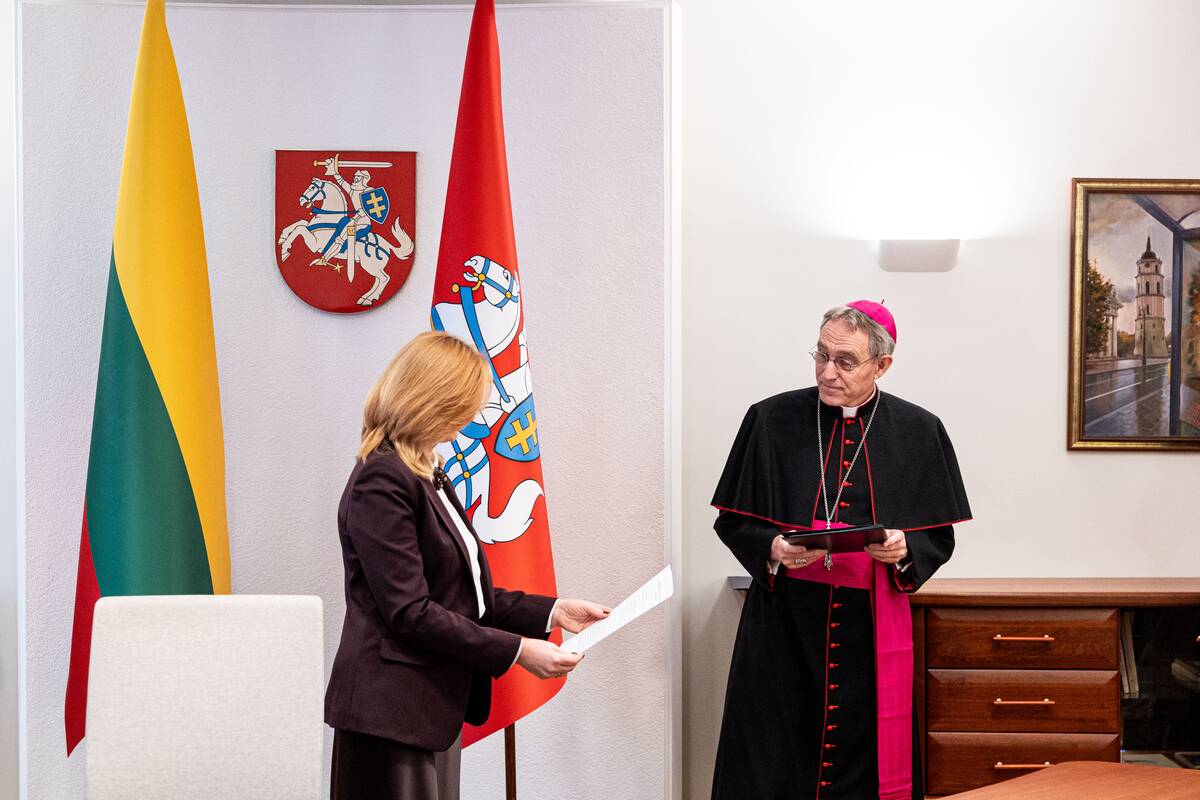 Sutarties pasirašymas tarp Lietuvos vyskupų konferencijos ir Teisingumo ministerijos