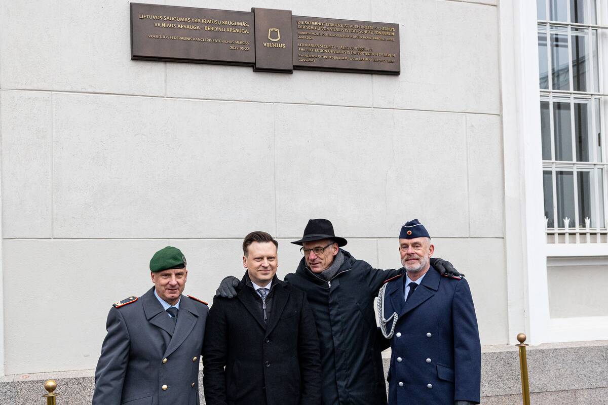 Atminimo lentos atidengimas Vokietijos kanclerio pasakytiems žodžiams