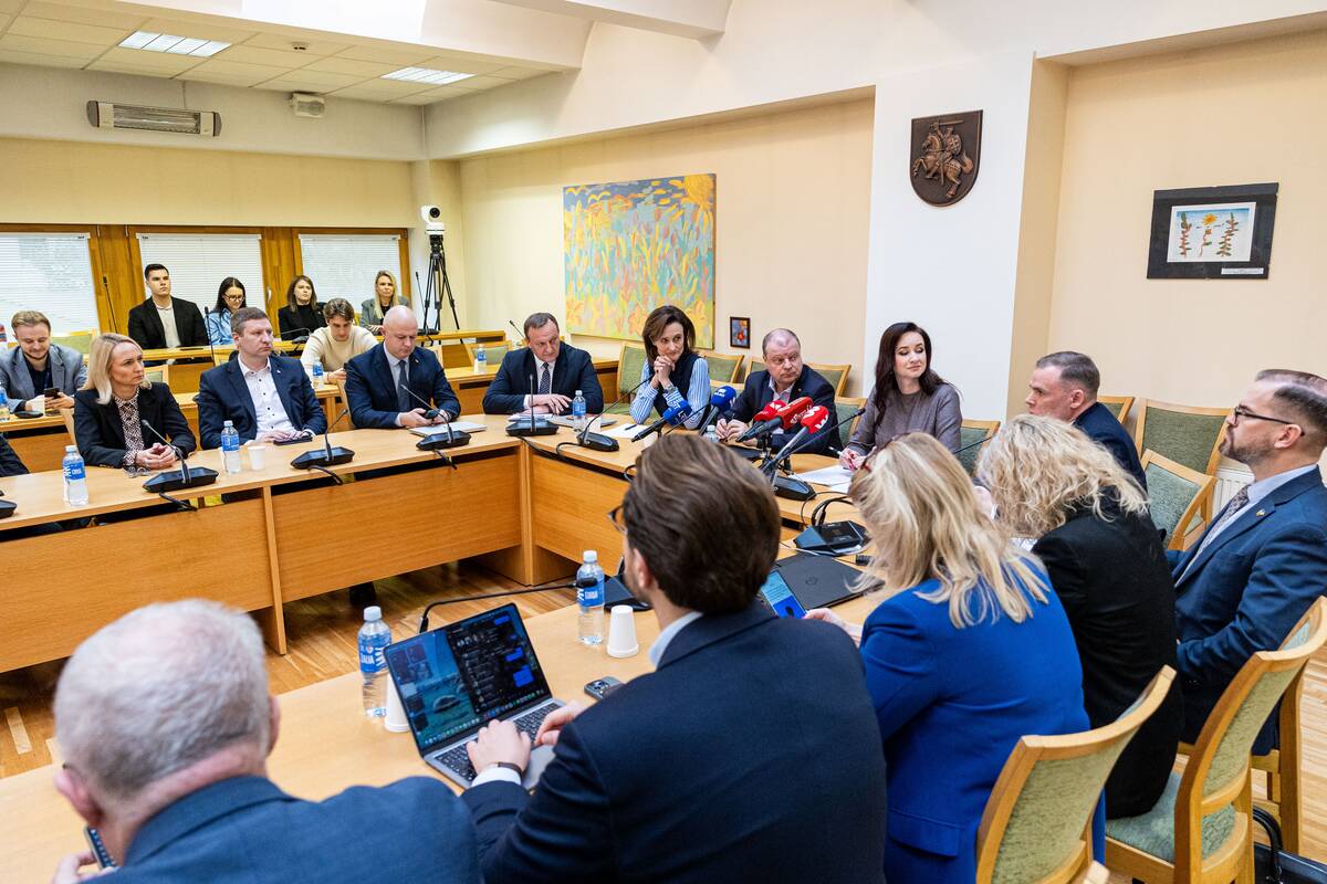 Opozicinių frakcijų posėdis dėl sienos su Baltarusija krizės valdymo