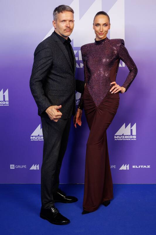 M1 muzikos apdovanojimų mėlyno kilimo svečiai