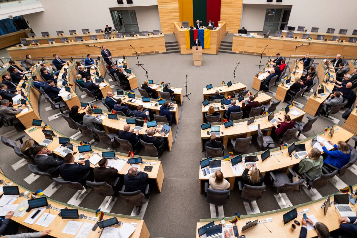 Seimas svarstys siūlymą „įdarbinti“ valstybės dirbtinio intelekto asistentą