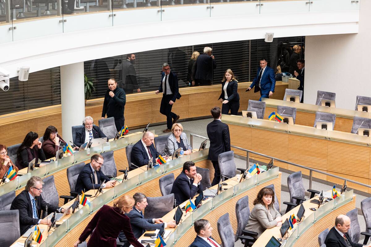 Naktinis Seimo posėdis dėl LRT pataisų