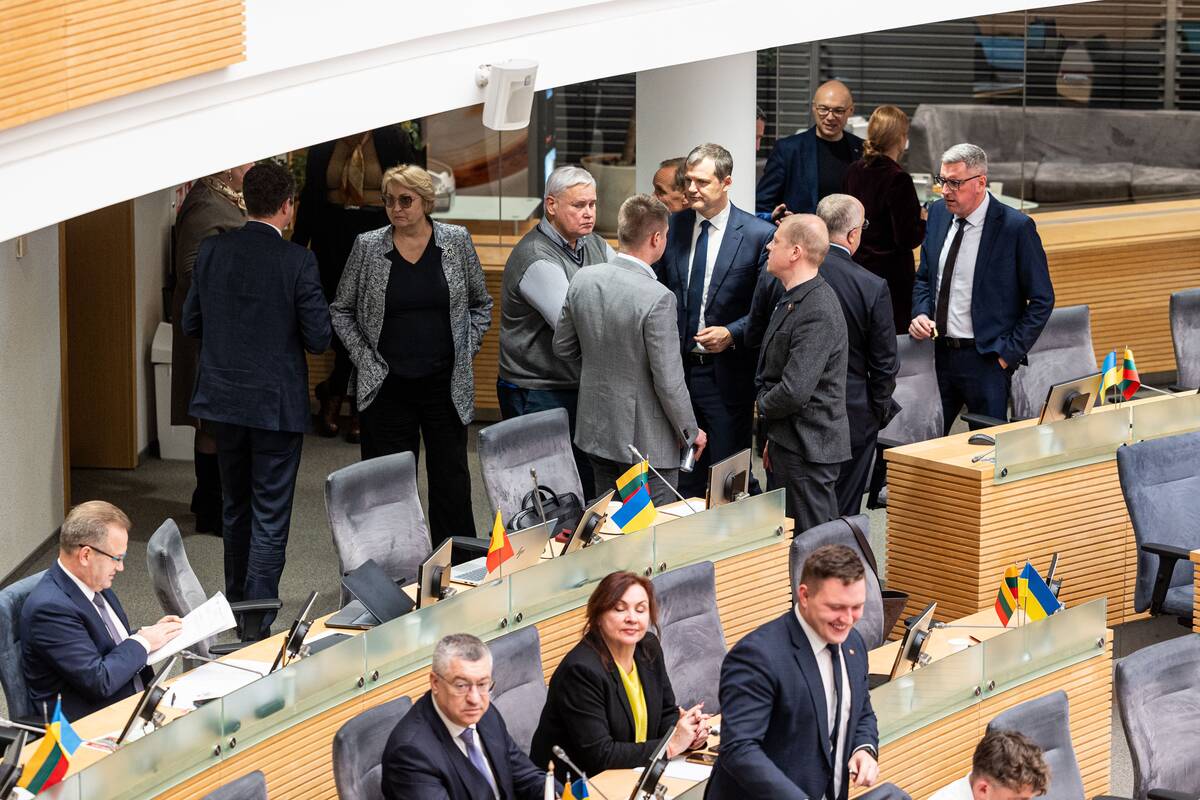 Naktinis Seimo posėdis dėl LRT pataisų