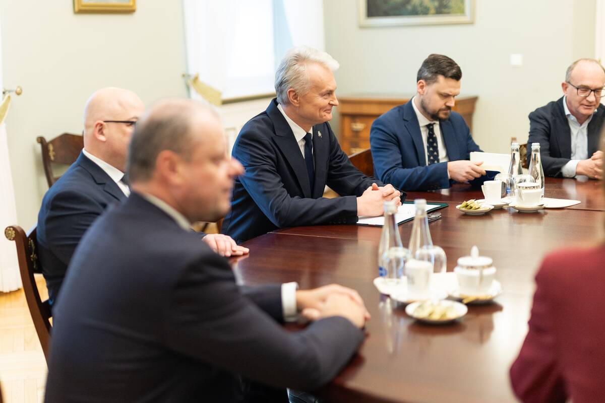 Prezidentas susitiko su Oleku ir Seimo frakcijų seniūnais