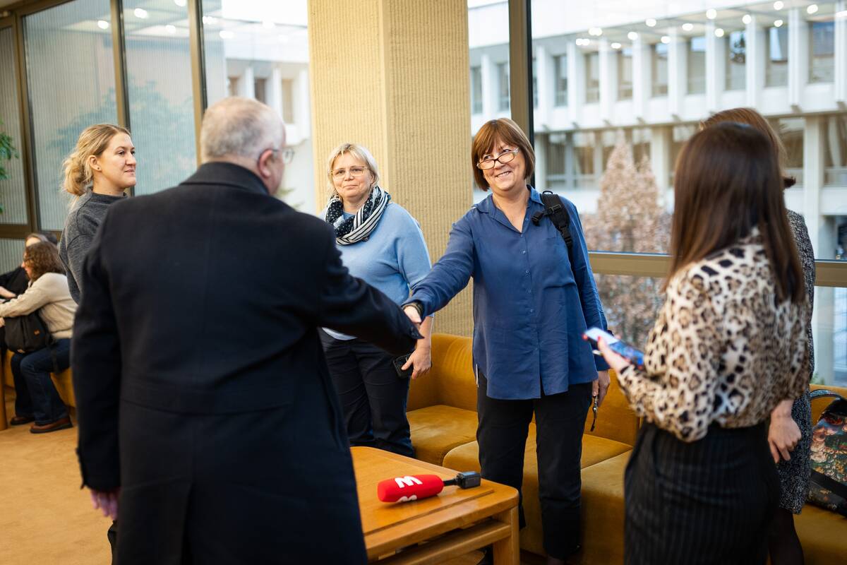 Seimo pirmininkas susitiko su protesto iniciatyvine grupe