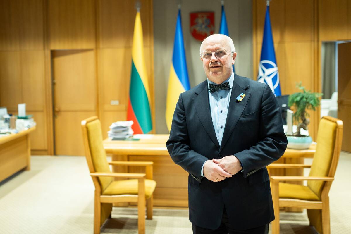 Seimo pirmininkas susitiko su protesto iniciatyvine grupe