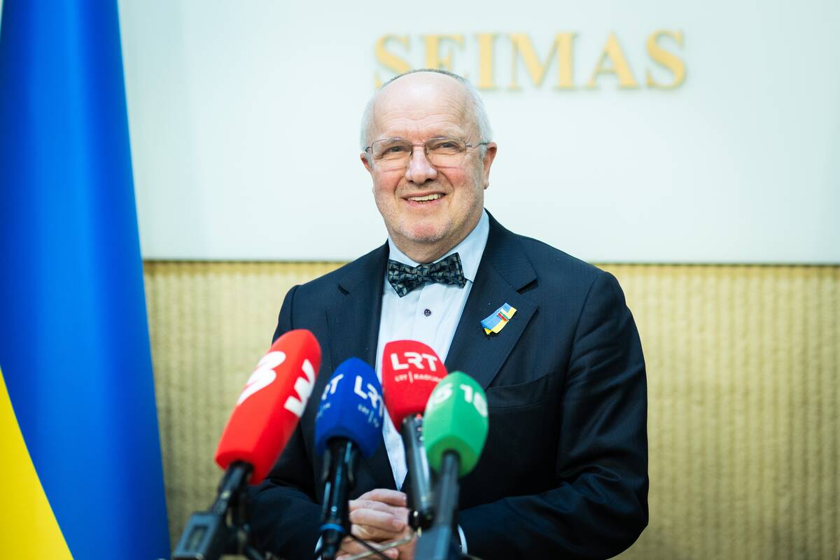 Seimo pirmininkas susitiko su protesto iniciatyvine grupe