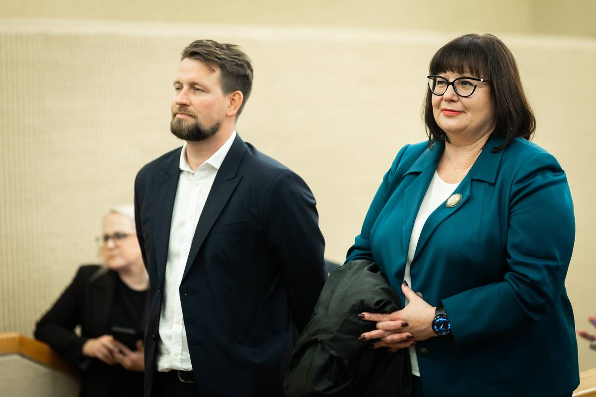 Seimo pirmininkas susitiko su protesto iniciatyvine grupe