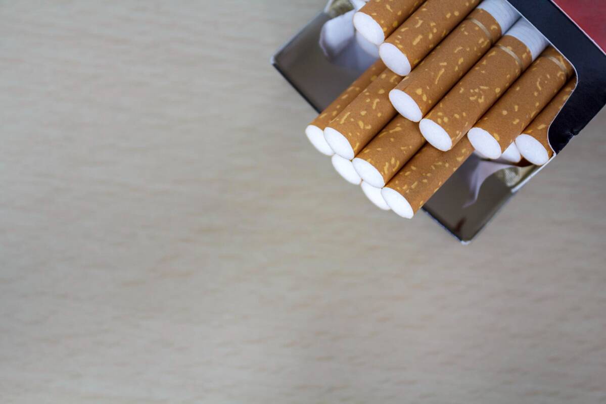 Vilniuje brutaliai įsilaužta į parduotuvę: dingo cigaretės