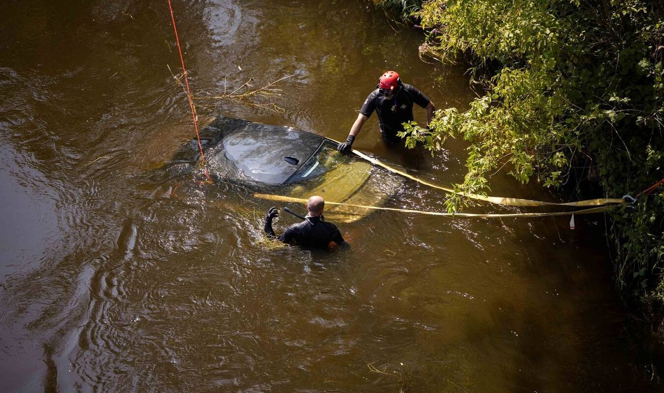 Paskendęs automobilis / Asociatyvi nuotrauka