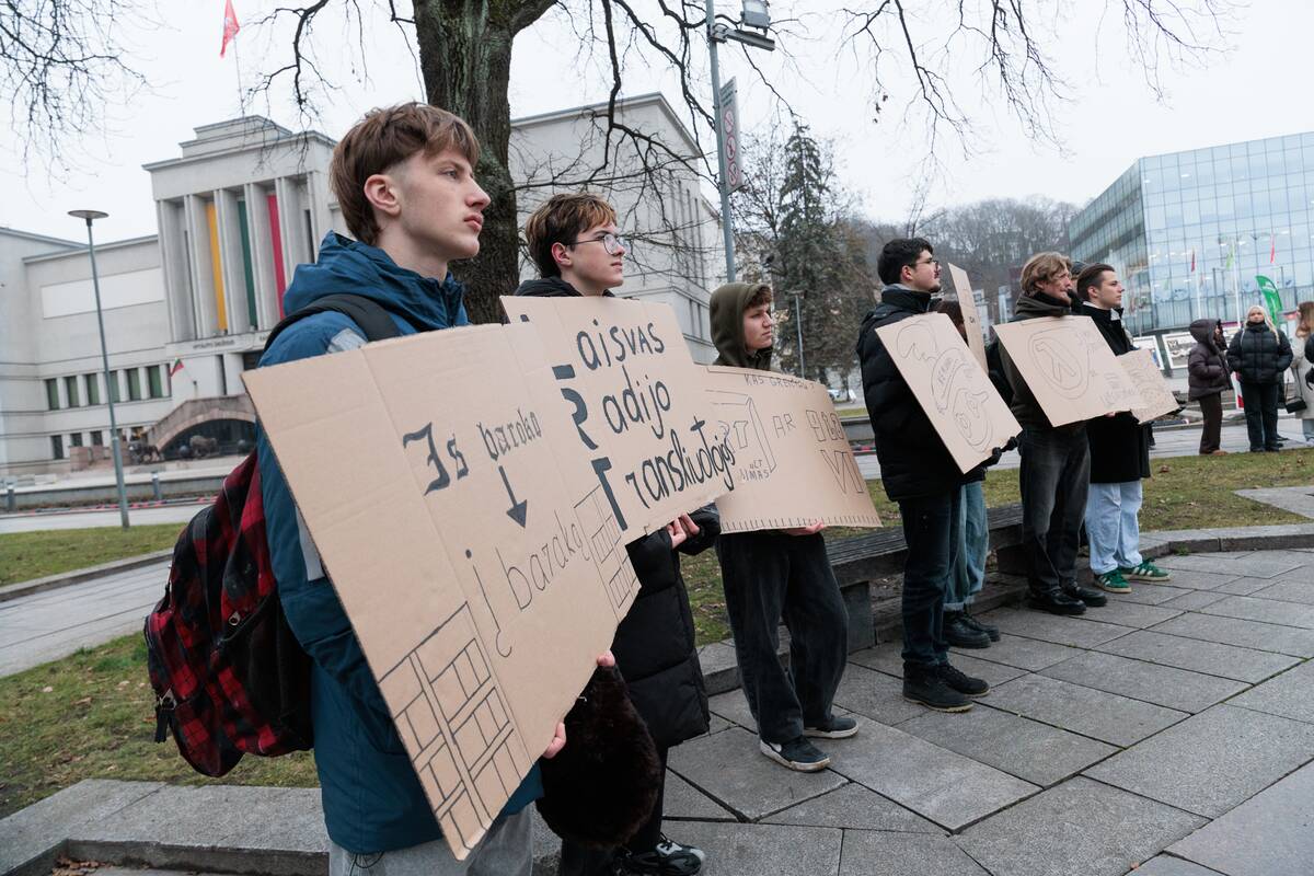 Kauno jaunimo protestas „Šalin rankas nuo laisvo žodžio“