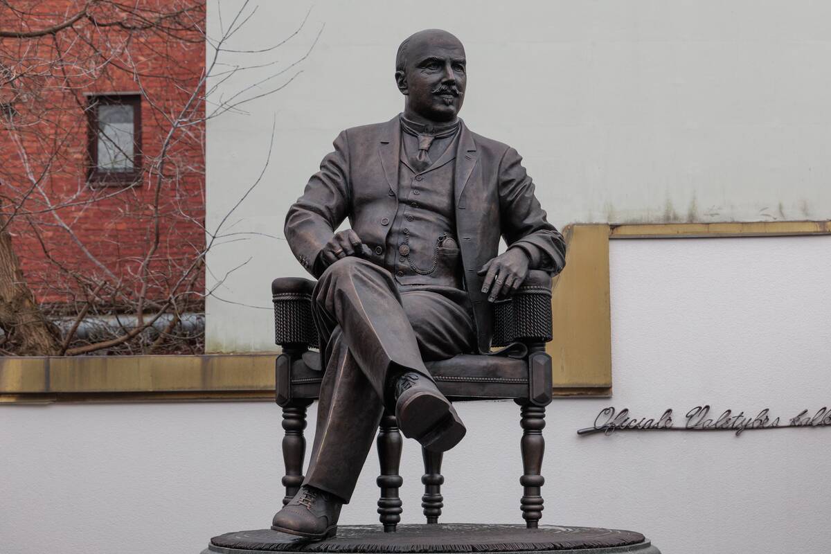 Oficialiai pristatyta P. Vileišio skulptūra Kaune