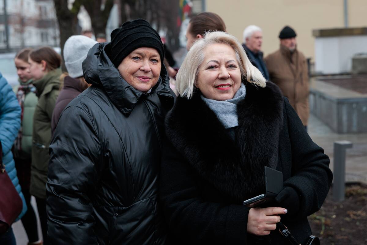 Oficialiai pristatyta P. Vileišio skulptūra Kaune