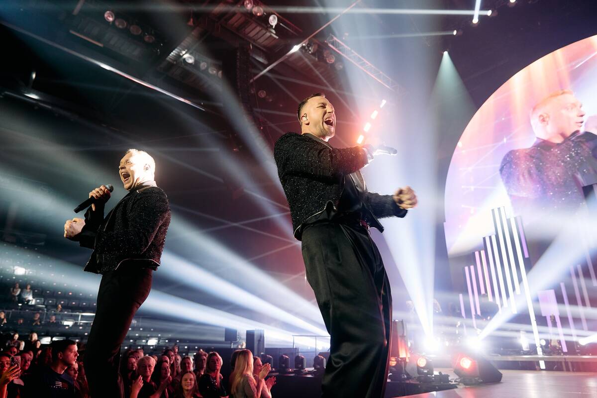 „Grupė 2 – Karolis ir Donatas“ areninį turą pradėjo Šiauliuose