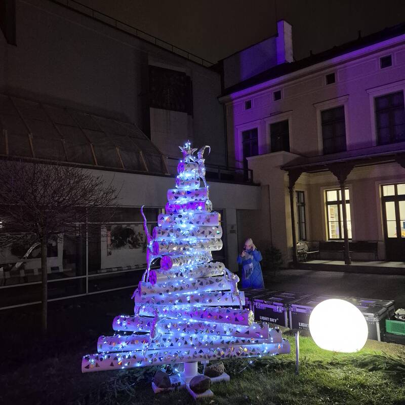 Procesas: eglutės nustebino savo originalumu.