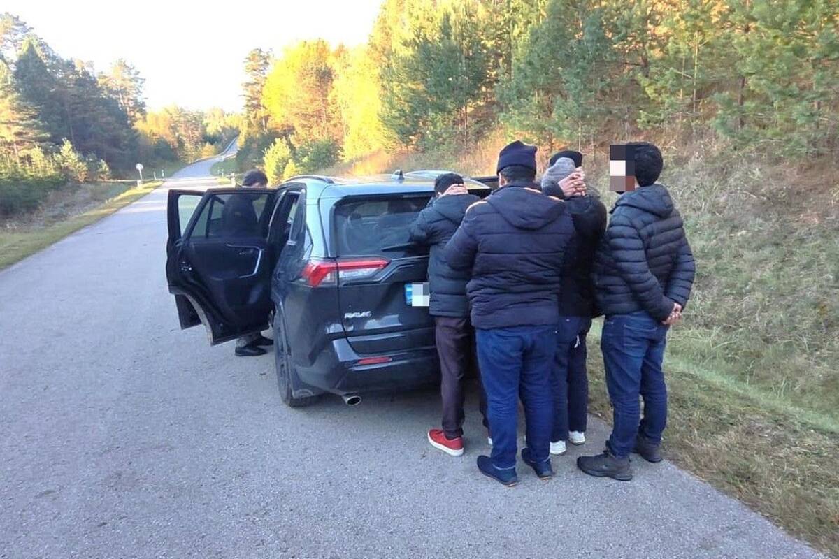 Pasieniečiai sulaikė Pakistano piliečius gabenusį ukrainietį