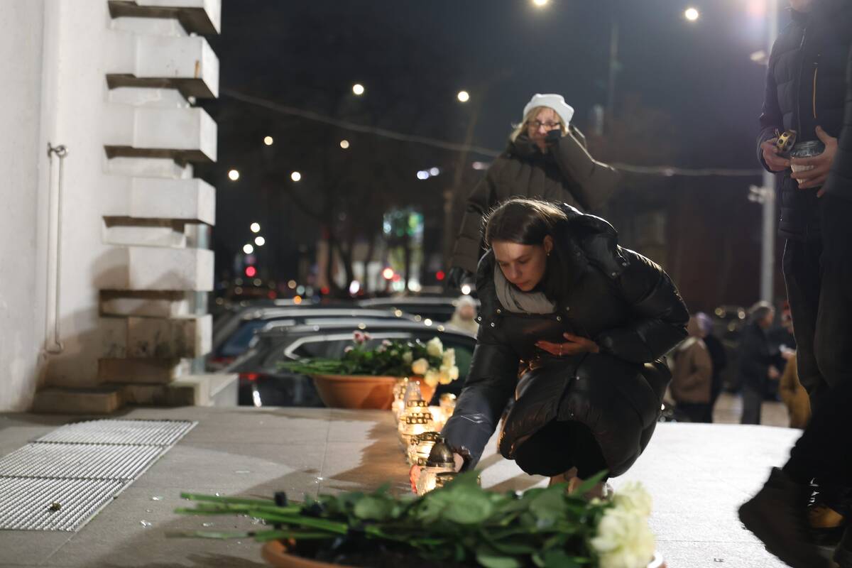 Kaune pagerbtos nužudytos merginos