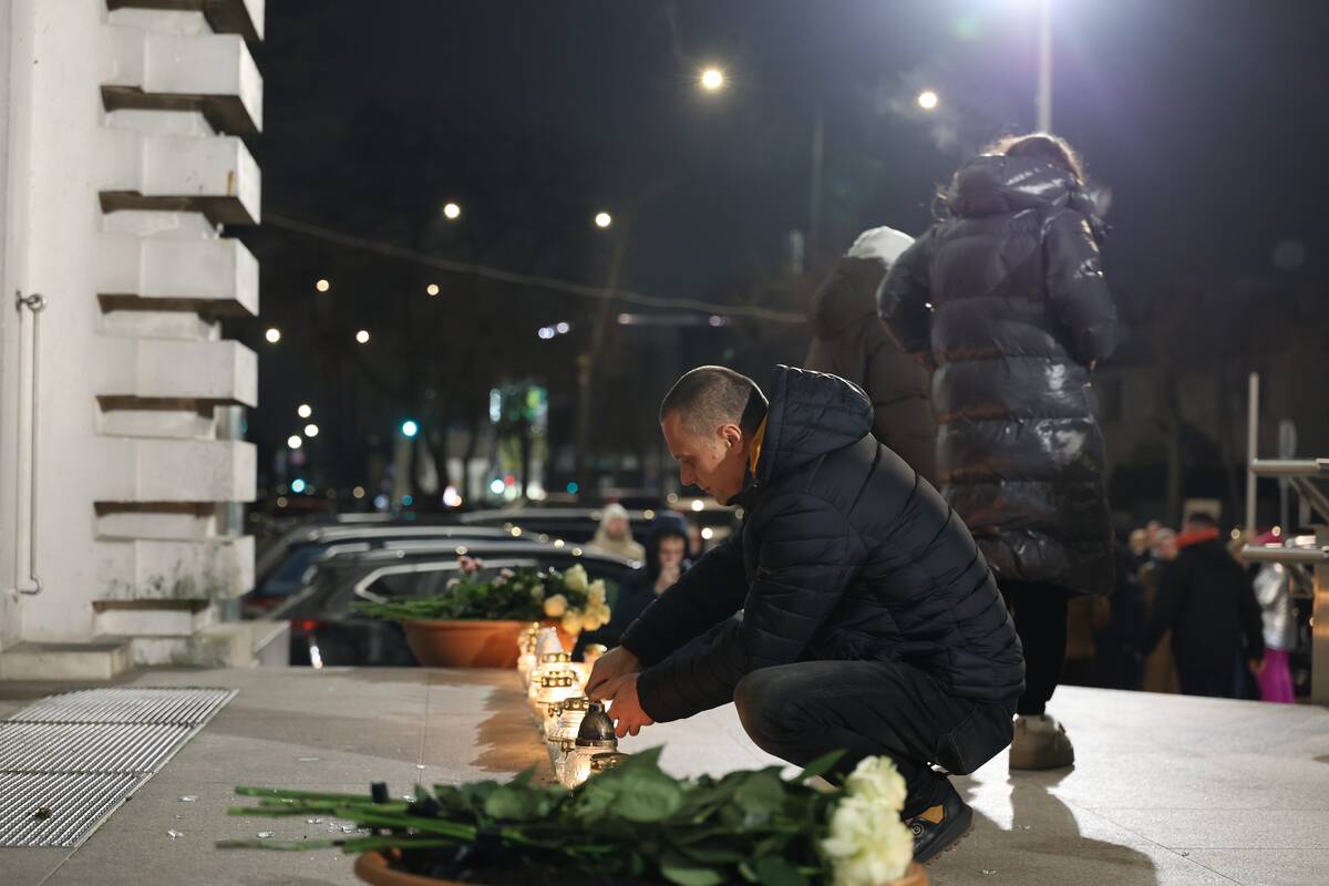 Kaune pagerbtos nužudytos merginos