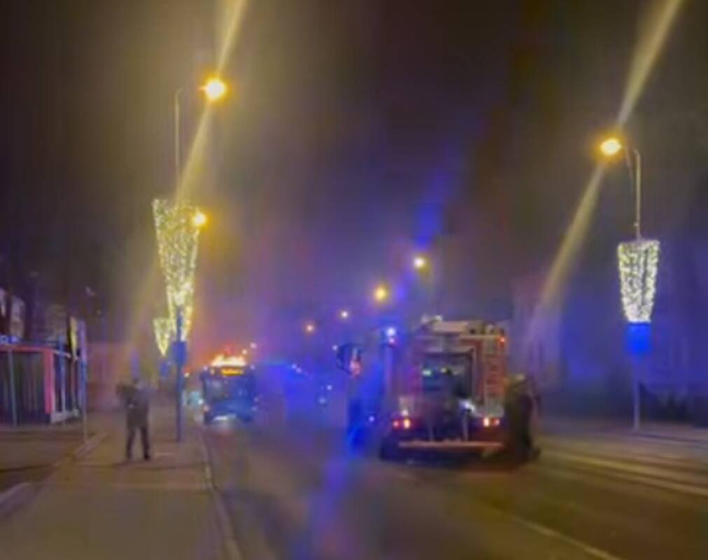 Pakeliui į Klaipėdos centrą užsidegė miesto autobusas