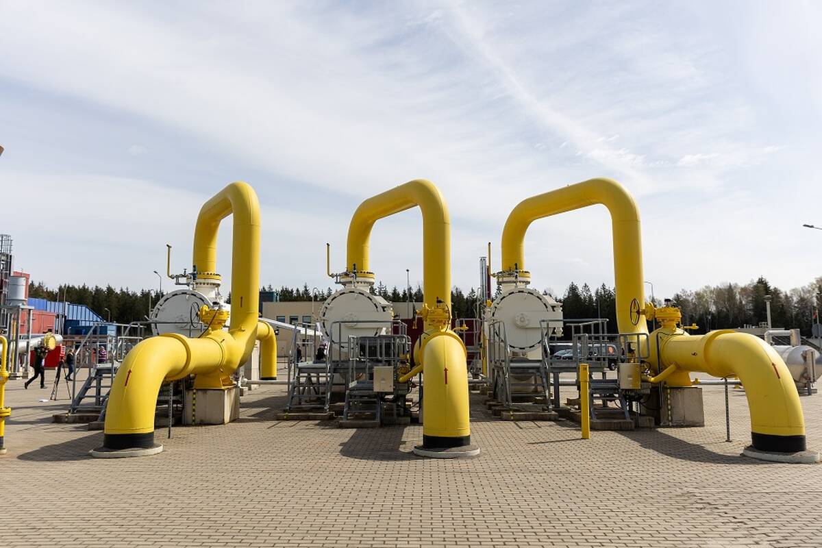 „Amber Grid“ ir „Gazprom“ pasirašė naują dujų tranzito sutartį 