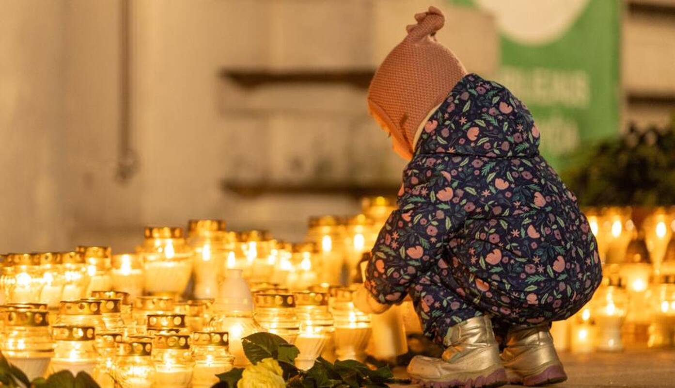 Kviečia tarti paskutinį „sudie“ žiauriai nužudytoms merginoms   