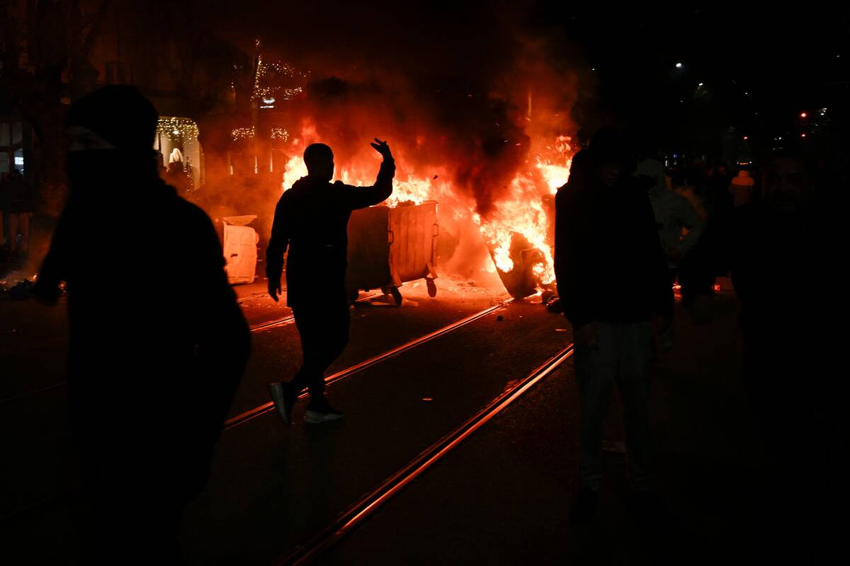 Bulgarijoje protestavo dešimtys tūkstančių žmonių