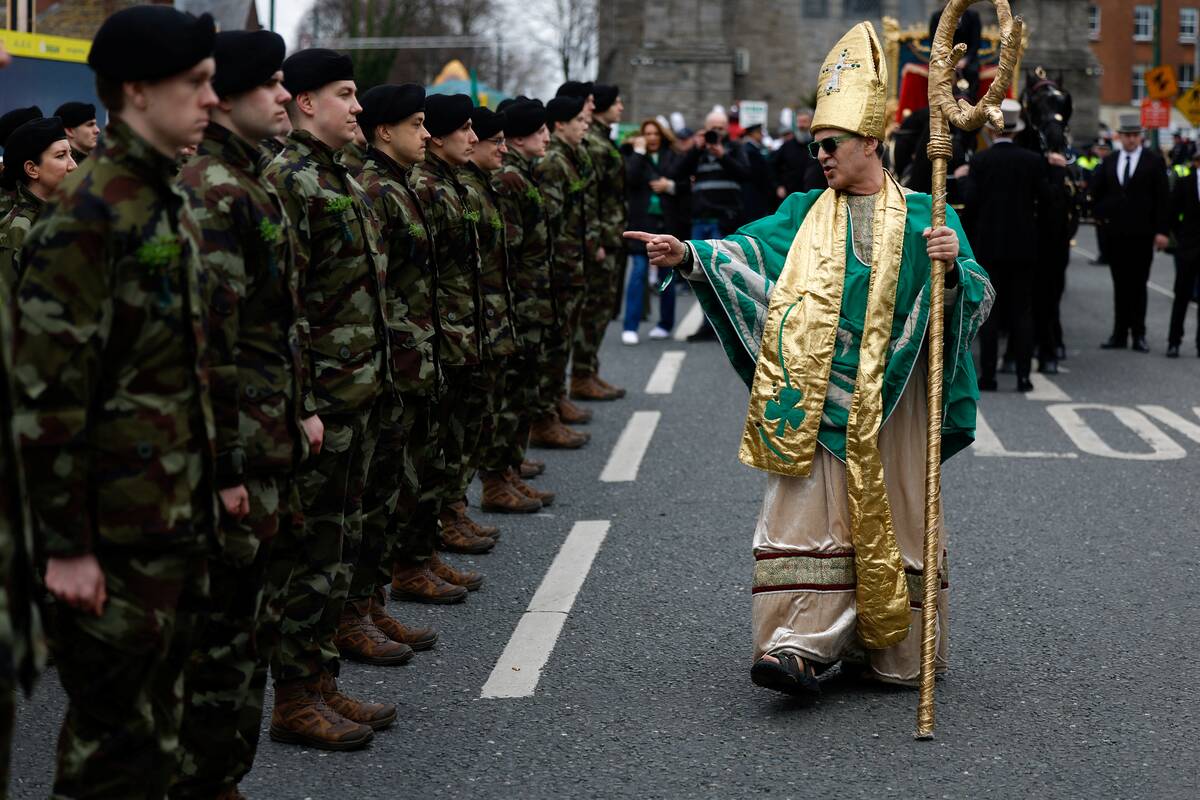 Airija didina savo karines išlaidas 55 procentais