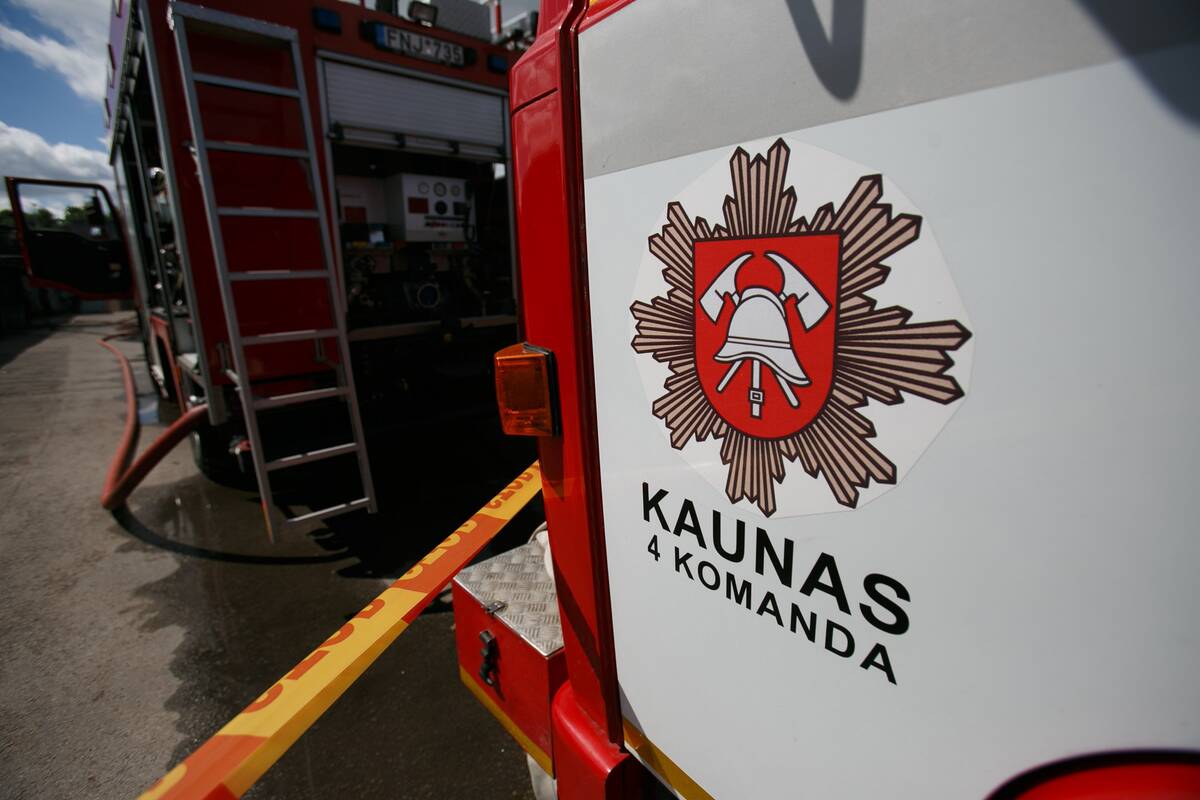Nesėkmingas savaitės vidurys: užklimpo ir medikų brigada, ir ją vadavę ugniagesiai