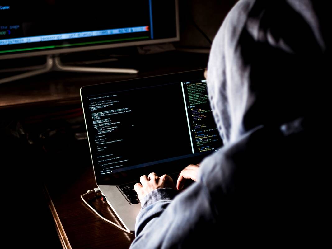 Lietuvoje – kibernetinių įsilaužimų bumas: kas domina „hakerius“?