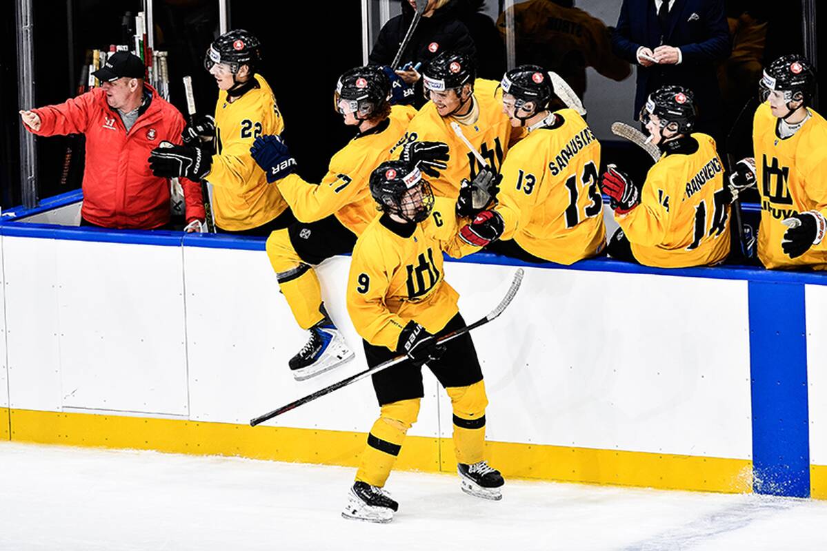 Pasaulio jaunimo ledo ritulio čempionate – Lietuvos pergalė prieš Italiją     