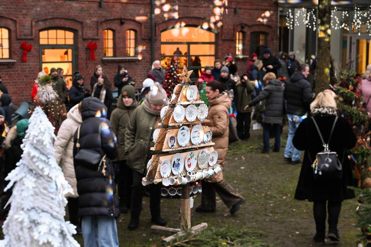 Akcentas: praėjusiais metais klaipėdiečiams nepritrūko kūrybiškumo – eglutės buvo kuriamos iš pačių įvairiausių medžiagų.