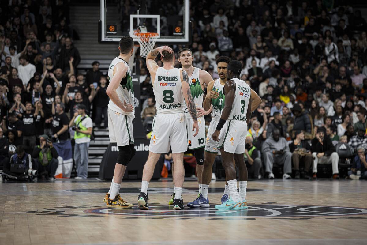 Vienybė: Paryžiuje ant prarajos krašto balansavę Lietuvos čempionai parodė kovingumo pavyzdį.