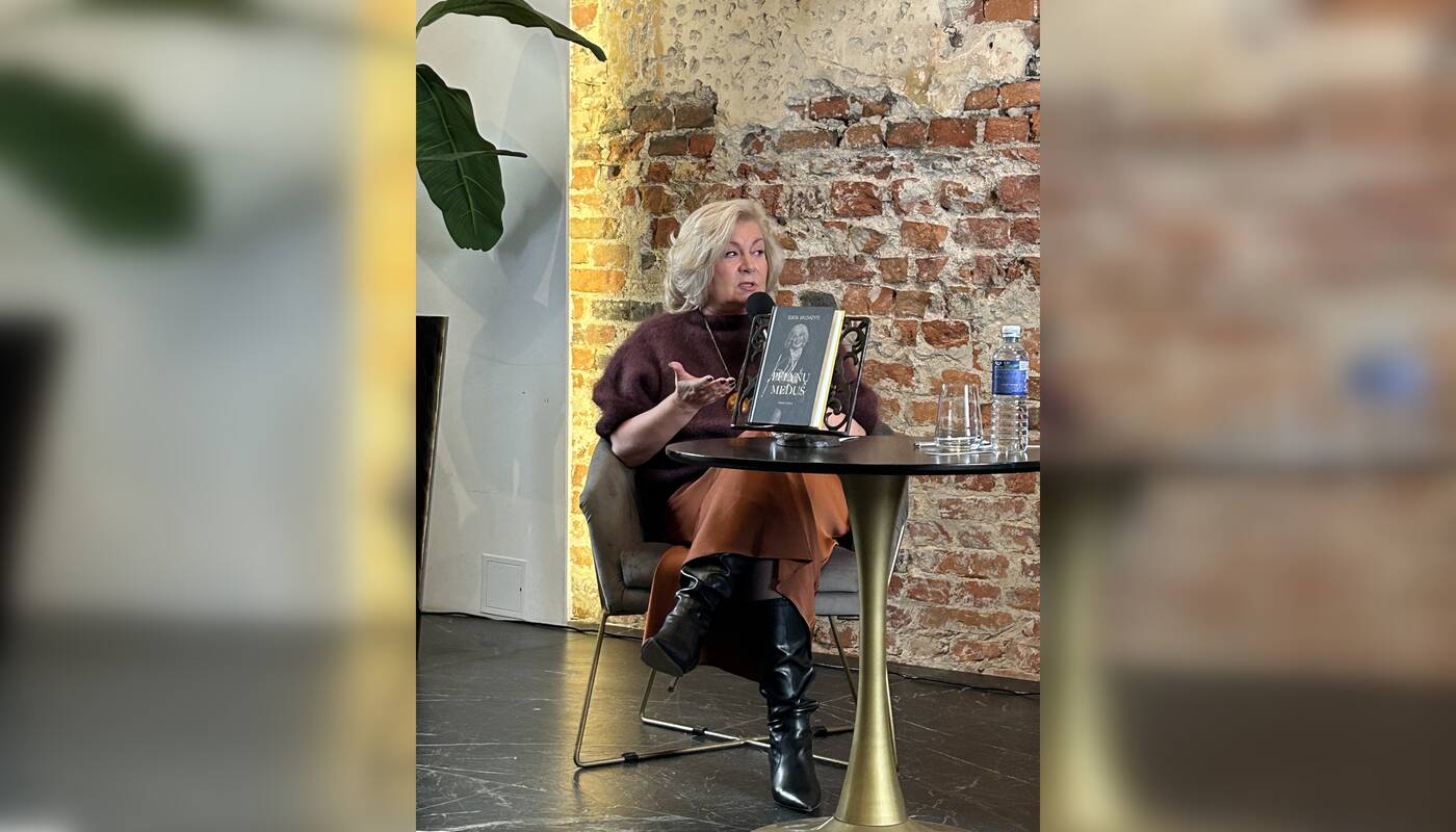 Prasmė: kalbėdama apie knygos rašymą, E. Mildažytė neslėpė – šis darbas brandintas ilgai.