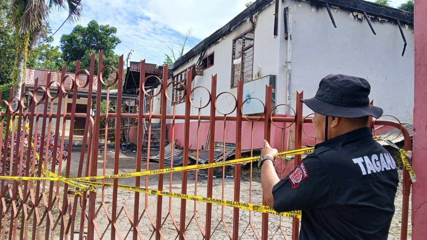 Indonezijoje slaugos namuose per gaisrą žuvo šešiolika žmonių