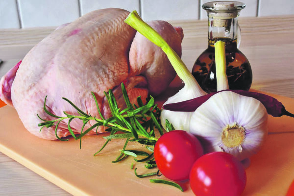 Pokytis: palyginti su praėjusiais metais, atvėsinti viščiukai broileriai pabrango.