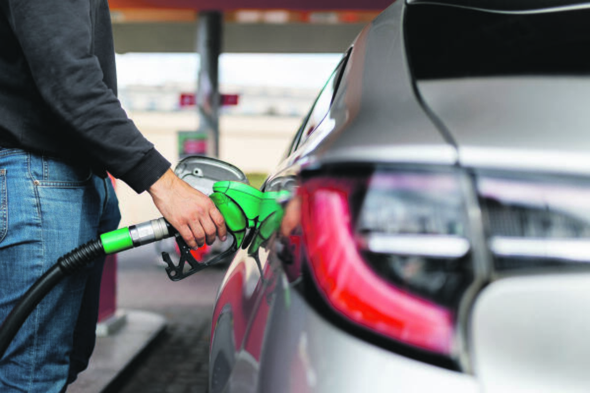 Pozicija: Finansų ministerija Seimą ragino laikinai stabdyti CO2 dedamosios augimą tik dyzelinui, tačiau parlamentas pritarė aušriečių projektui jo nekeisti ir žemės ūkio gazoliams bei SND.