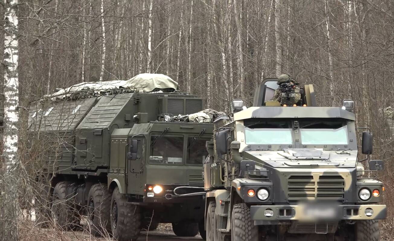Maskva skelbia, kad pradėjo naudoti raketas „Orešnik“